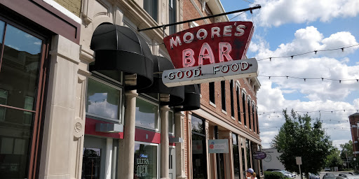 Moores Bar & Restaurant